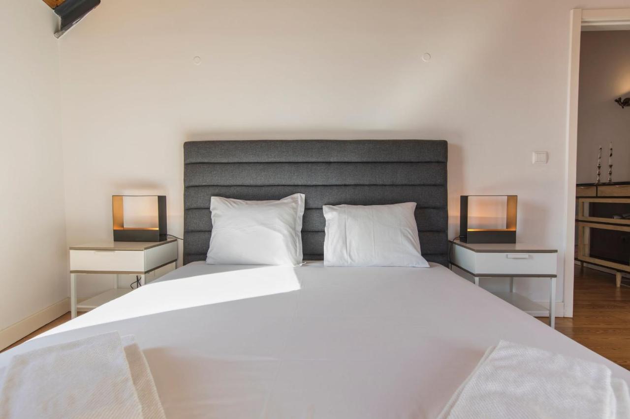 Bairro Alto Stunning Flat With Balcony By Lovelystay Lisbon Exterior photo